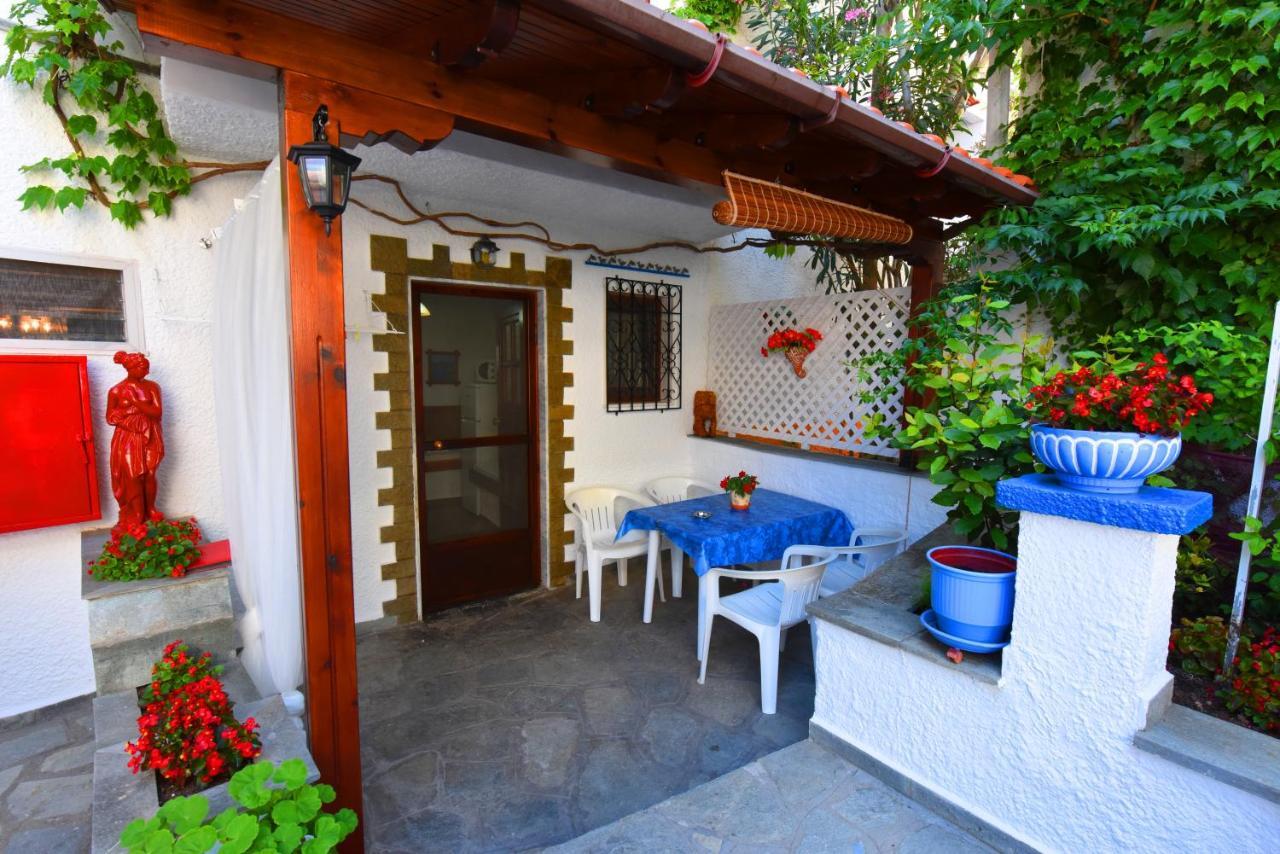 Haus Niko Apartments And Suites Νέα Ποτίδαια Δωμάτιο φωτογραφία